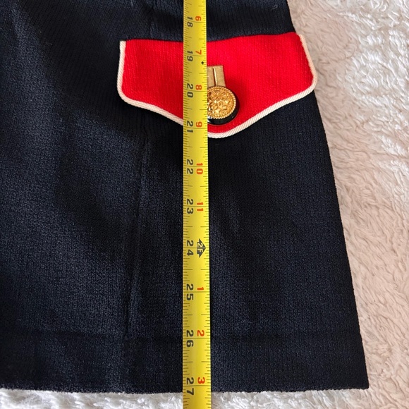 St. John Collection Black and Red Knit Jacket w Gold Buttons Sz 8 (runs big) EUC - Picture 10 of 13